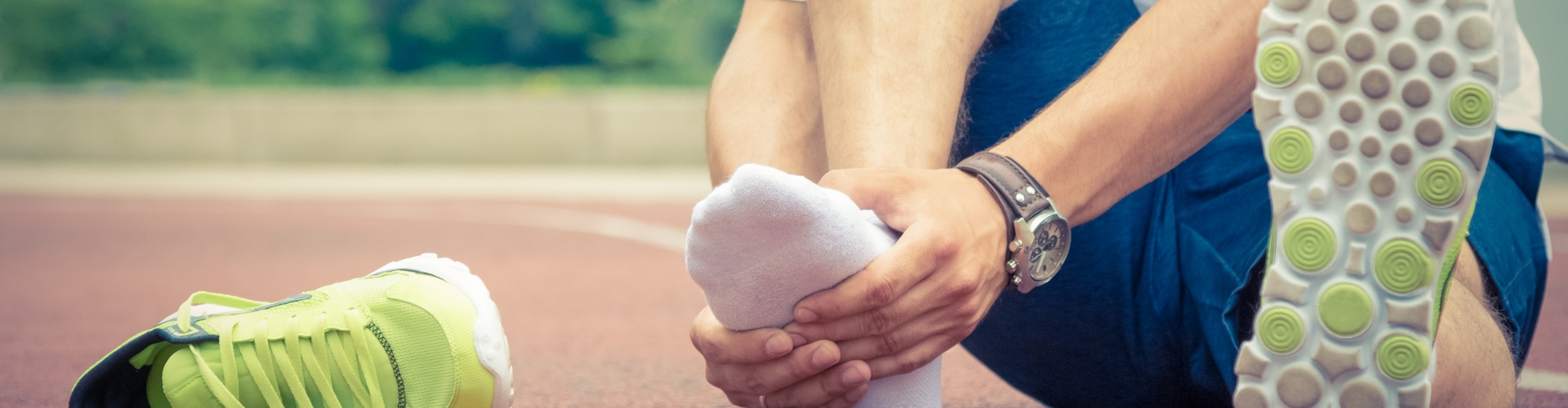 foot-and-ankle-pain-relief-Impact-Physical-Therapy-Sport-Recovery-Champaign-Hinsdale-Chicago-Naperville-Oak-Lawn-Orland-Park-IL-1920x500
